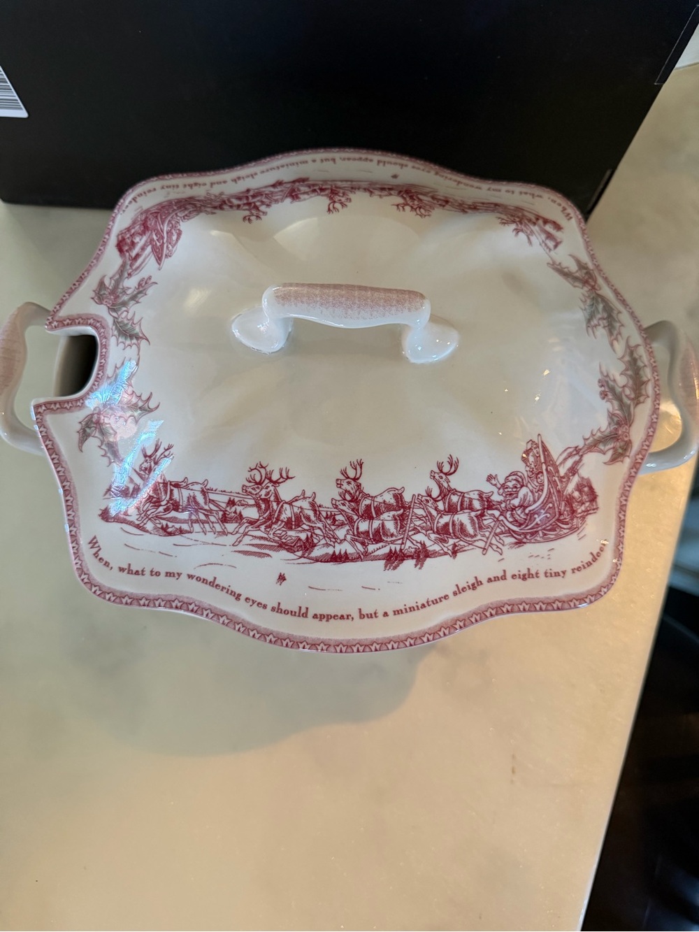 Johnson Brothers Twas the Night Christmas Covered Casserole Serving Dish